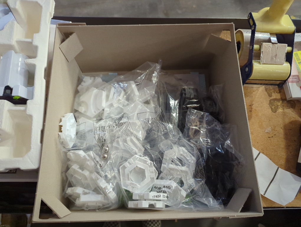 Ravensburger GraviTrax Power Starter Set XXL - Gravity & Magnetic Marble Game - Challenging STEM Toy for Kids - Brain-Building, Educational Gift - Critical Thinking & Problem Solving - Age 8