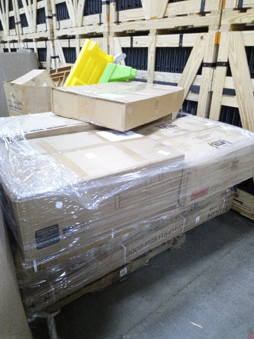 Wayfair Mixed Returns Salvage Pallet