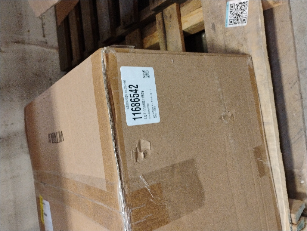 Victrola™ Wooden 6-in-1 Nostalgic 3-Speed Turntable with Bluetooth®