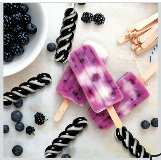 Well Spring Nutrition black and white swirl & twisty lollipop ?