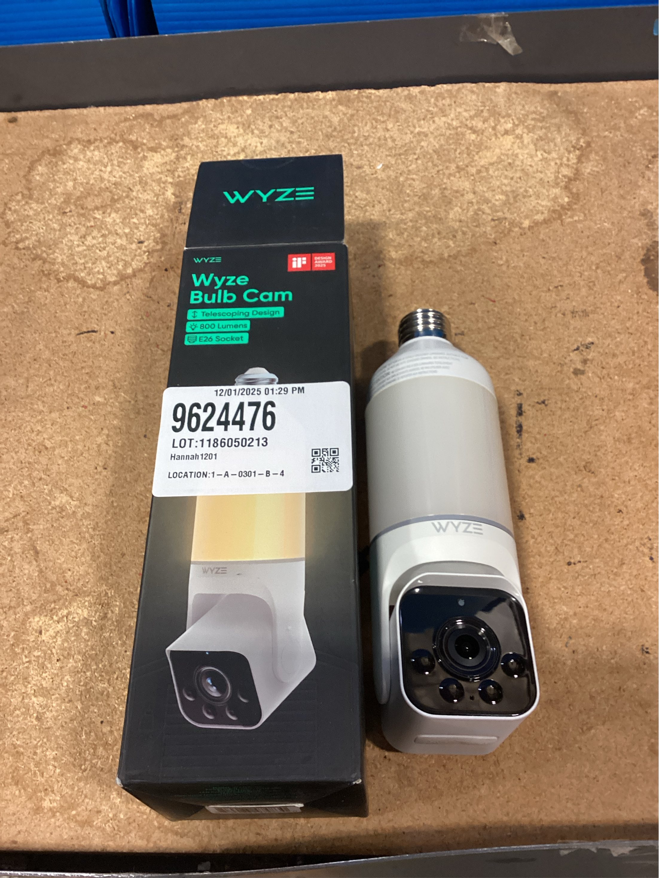 Bulb Cam Plug-In, 2K Wireless HD Security Camera Outdoor Indoor Full Color Day and Night, Dimmable LED Bulb