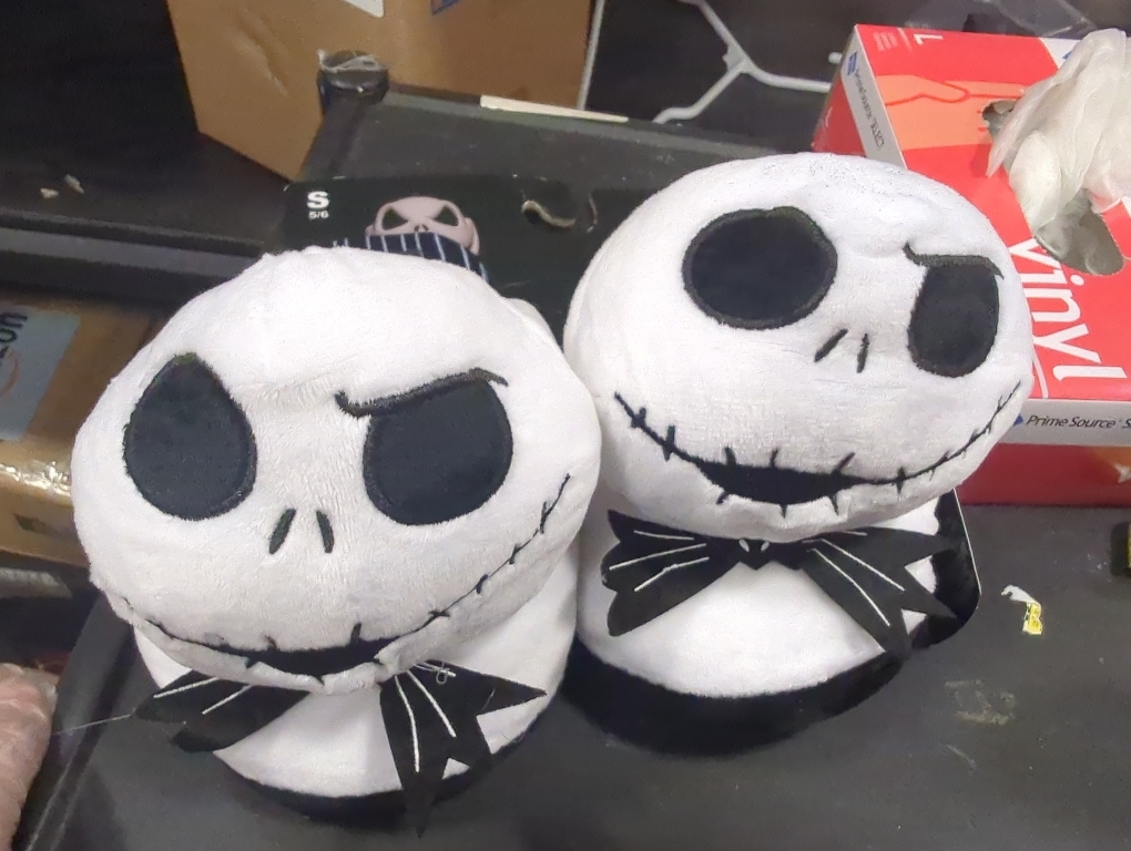 Size S 5/6 Color Black Disney Men's Nightmare Before Christmas Slippers - Jack Skellington Plush Slip-On House Shoe Slides