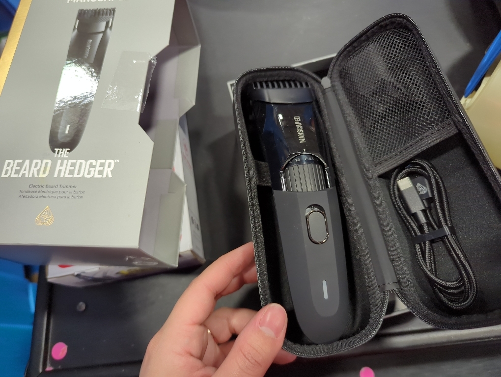 MANSCAPED® The Beard Hedger® Premium Men's Beard Trimmer, 20 Length Adjustable Blade Wheel, Stainless Steel T-Blade for Precision Facial Hair Trimming, Cordless Waterproof Wet/Dry Clipper