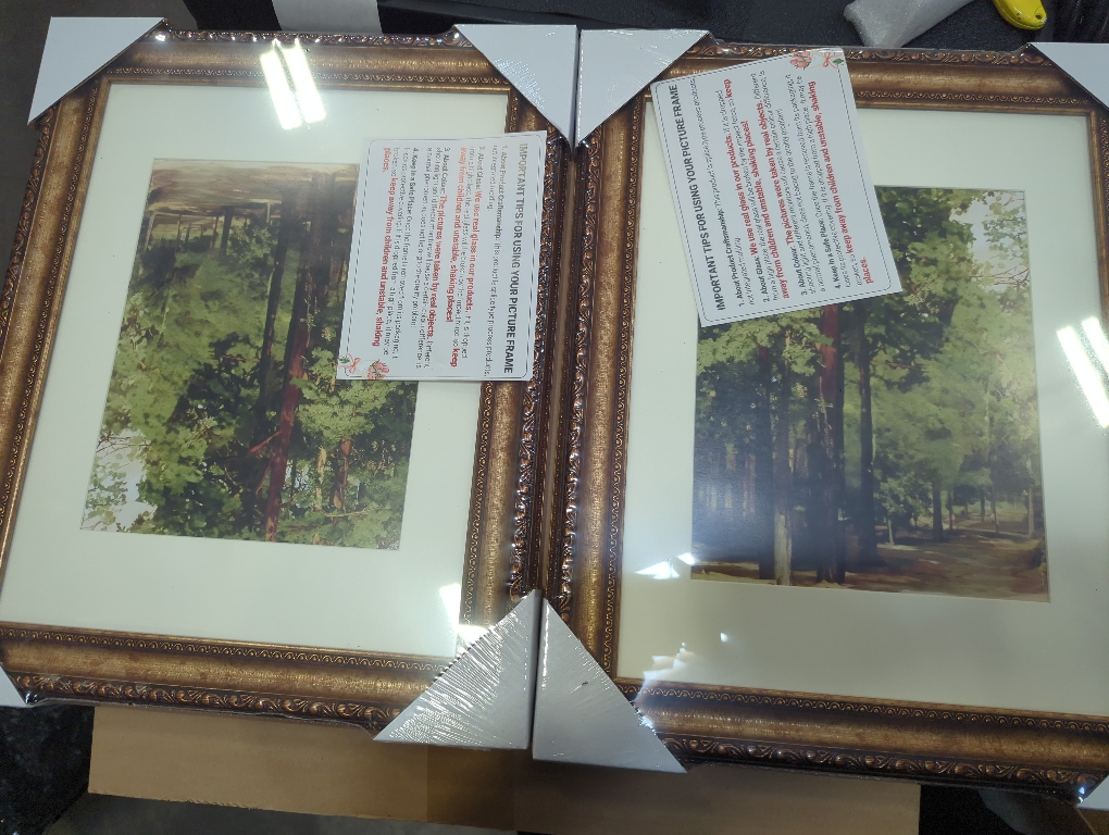 11x14 Gold Picture Frame, 2 Pack Ornate Vintage Picture Frames for Wall or Tabletop Display, 11 x 14 Photo Frame Gold with Real Glass, Display Poster 8x10 with Mat or 11x14 without Mat for Antique Déco