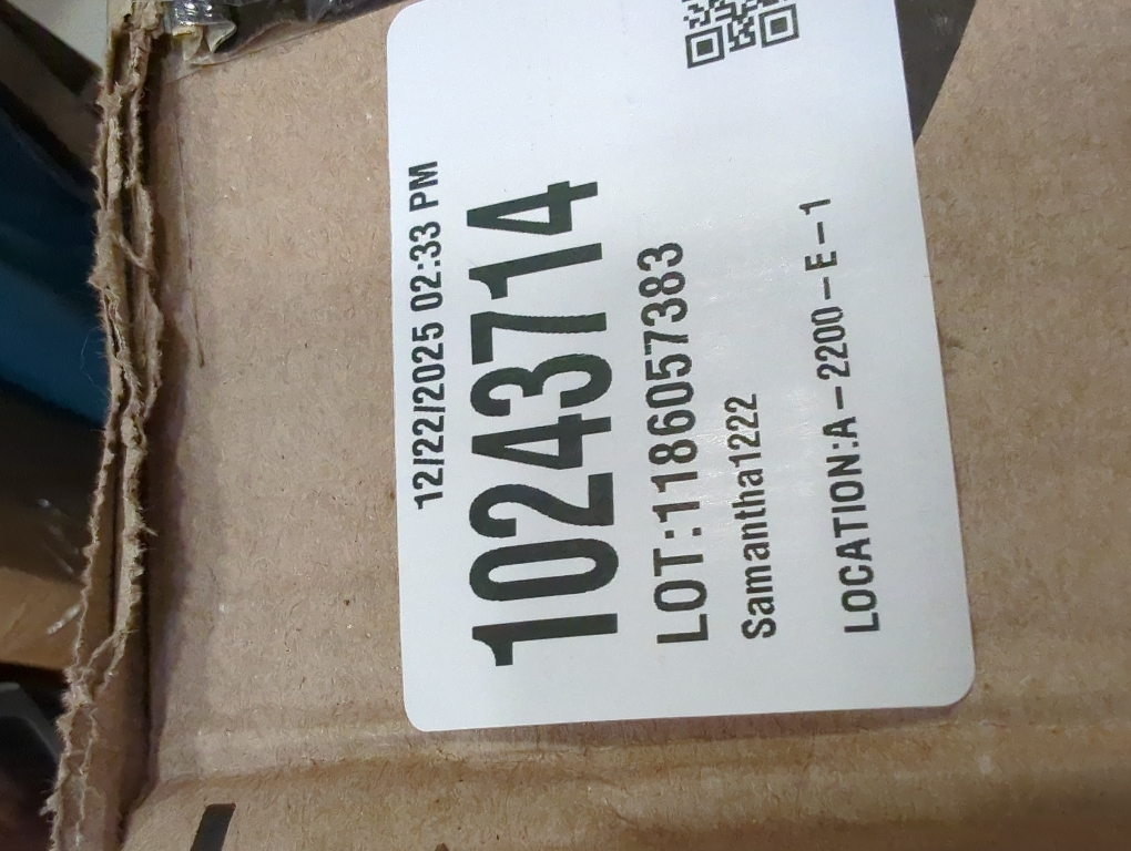 Remington Ionic Conditioning Hair Setter, 20 Velvet Hair Rollers, 6 Large (1¼”), 10 Medium (1), 4 Small (¾”), Blowout Style Hair Curlers