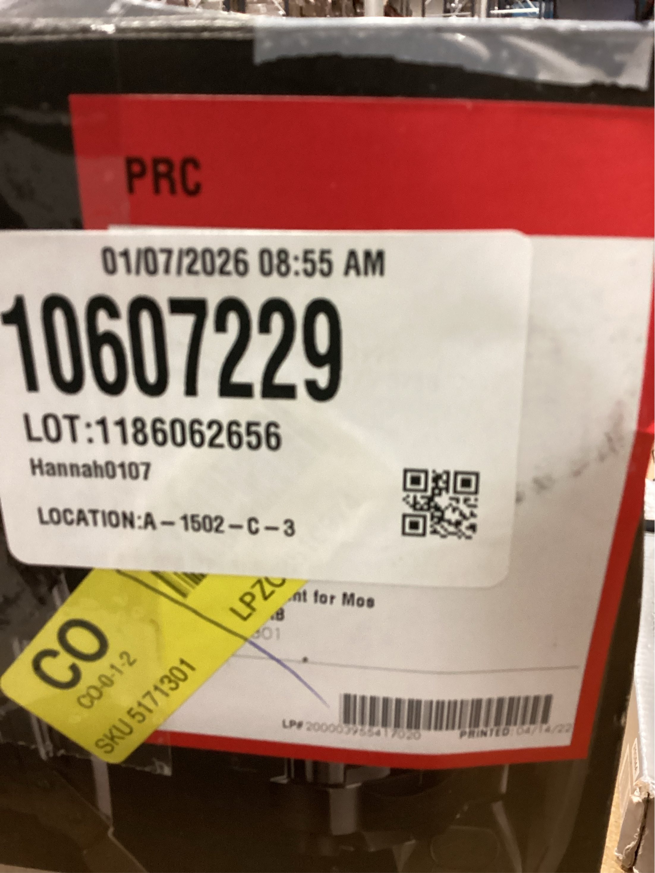 Rocketfish - Full-Motion TV Wall Mount for Most 19 - 39 TVs - Black