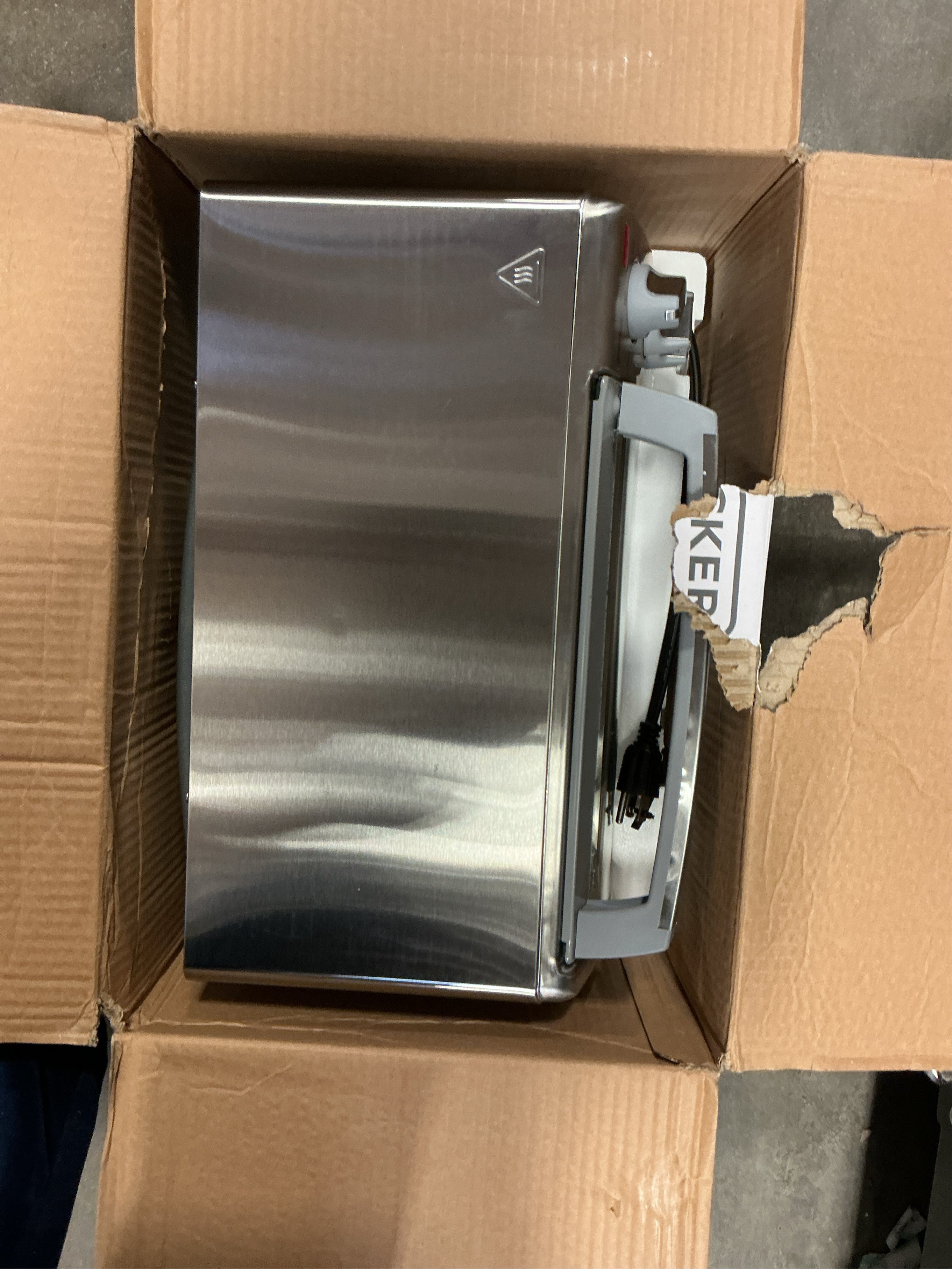 Black and Decker Natural Convection 4 Slice Toaster Oven in Stainless Steel