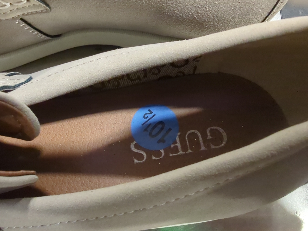 Guess Men's Quido Loafer (size 10.5)