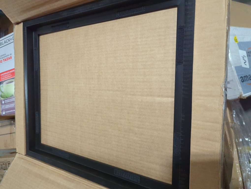 MCS Canvas Float Frames 16x20 Canvas Black Finish Frame, Vertical & Horizontal Wall Hanging Large Frame for Canvas Paintings (1-Pack)