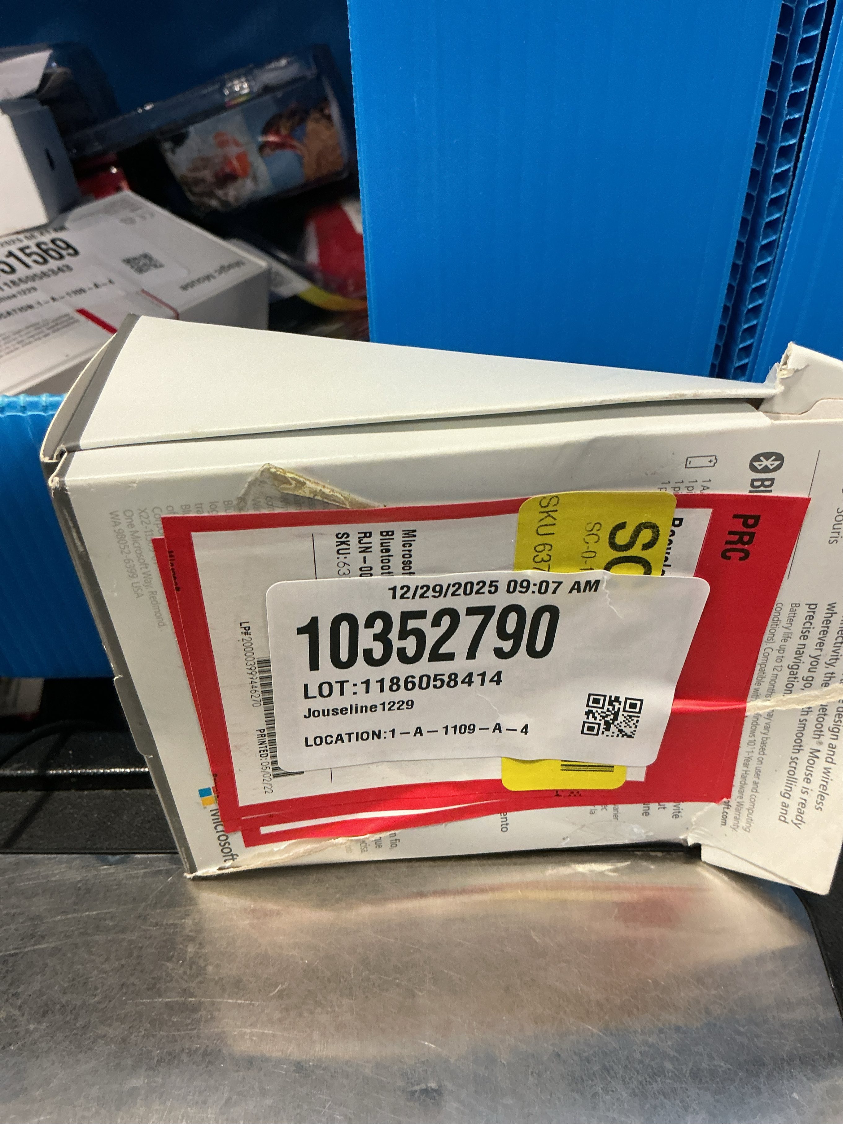 Microsoft Bluetooth Mouse Pastel Blue - Wireless - Bluetooth - 2.40 GHz - 1000 dpi - Scroll Wheel - 4 Button(s)