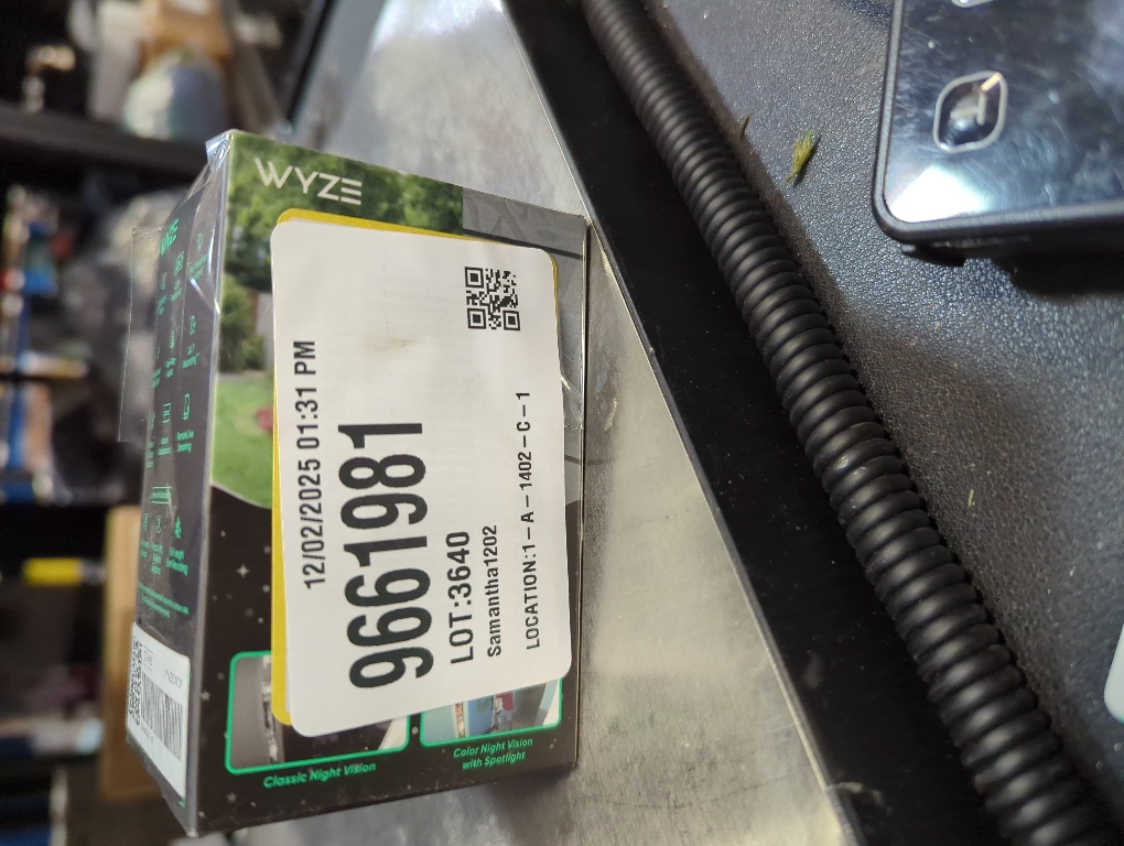 Wyze Cam V4 Plug-in Indoor and Outdoor Smart-Enabled Security Camera