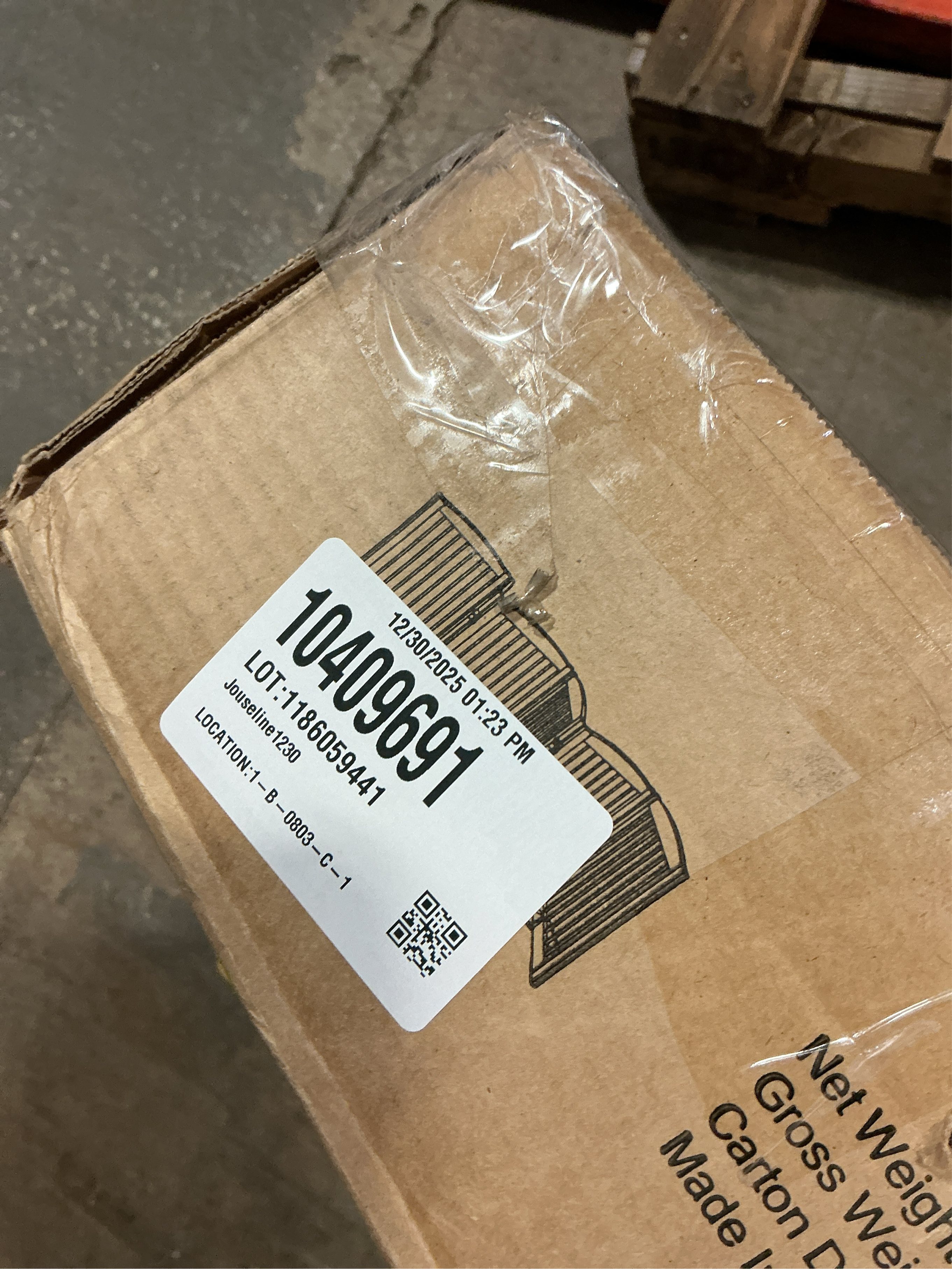 Freestanding Pet Gate for Dogs, Foldable Wooden Dog Gate for House, Extra Wide Indoor Pet Barrier for Stair, Doorway, Hall, Support Feet Included, 120 Inch Wide, 6 Panels 24, White