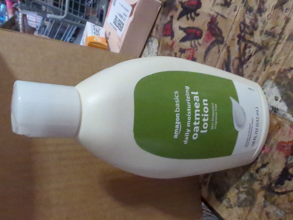 3 pack  Daily Oatmeal Body Lotion and Skin Protectant Moisturizer, Fragrance Free, 18 Fl Oz (Pack of 1) (Previously Solimo)