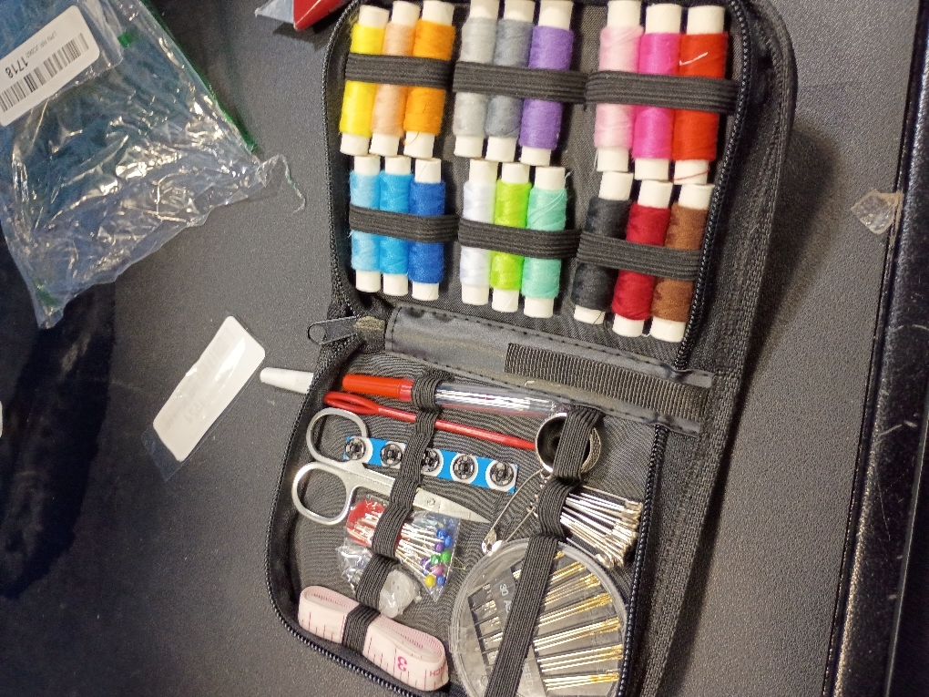 Coquimbo Sewing Kit Gifts for Mom Grandma Women Men Teen Girls Boys Beginner Traveler, Portable Sewing Supplies Accessories Contains Thread, Needles, Scissors, Dorm Room Essentials (Black, M)