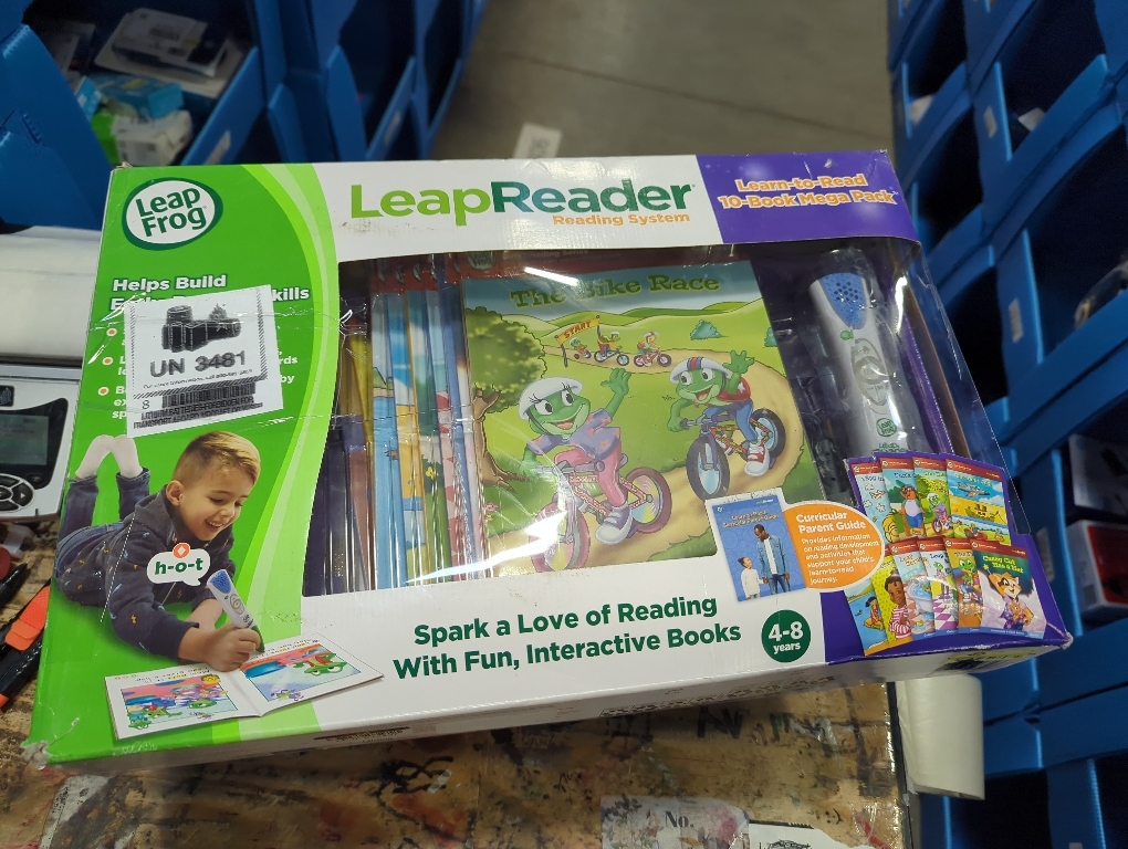 LeapFrog LeapReader System Learn to Read 10 Book Bundle