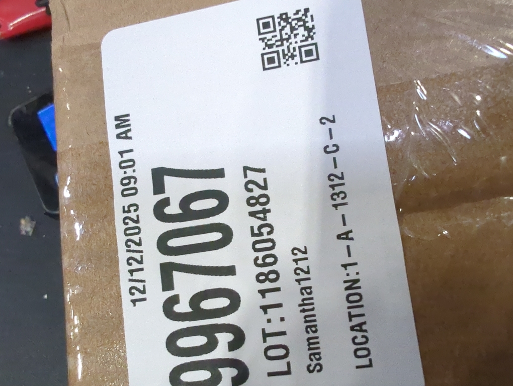 6ft Pre-Lit Christmas Garland, Artificial Lighted Norfolk Pine Garland with Multi-Color Lights, Battery Operated Garland for Mantle Stairs Table Fireplace Xmas Decoration Outdoor & Indoor