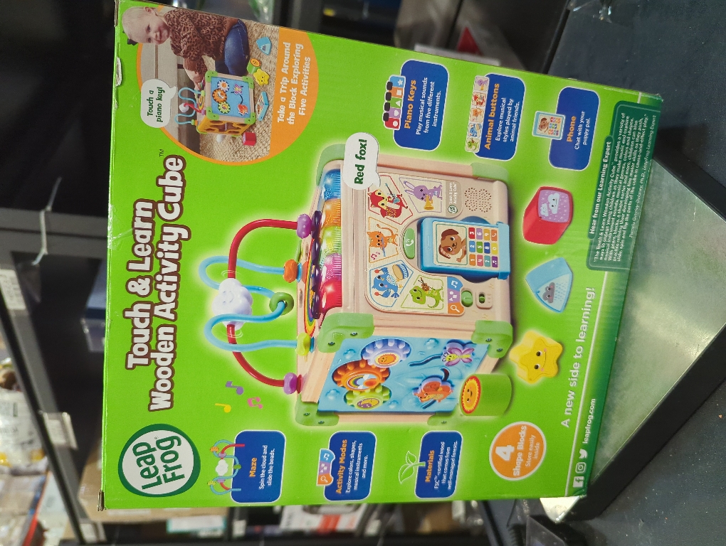 LeapFrog Touch and Learn Electronic Musical Light-Up Wooden Activity Cube Toy, Animal Themed, Ages 1 and Up