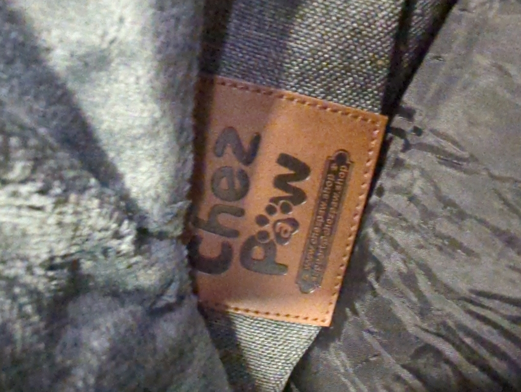 EHEYCIGA Orthopedic Dog Beds for Extra Large Dogs 44x32Inch, Waterproof Memory Foam XL Pet Bed with Sides, Non-Slip and Egg-Crate Foam Big Dog Couch Bed with Washable Removable Cover, Grey