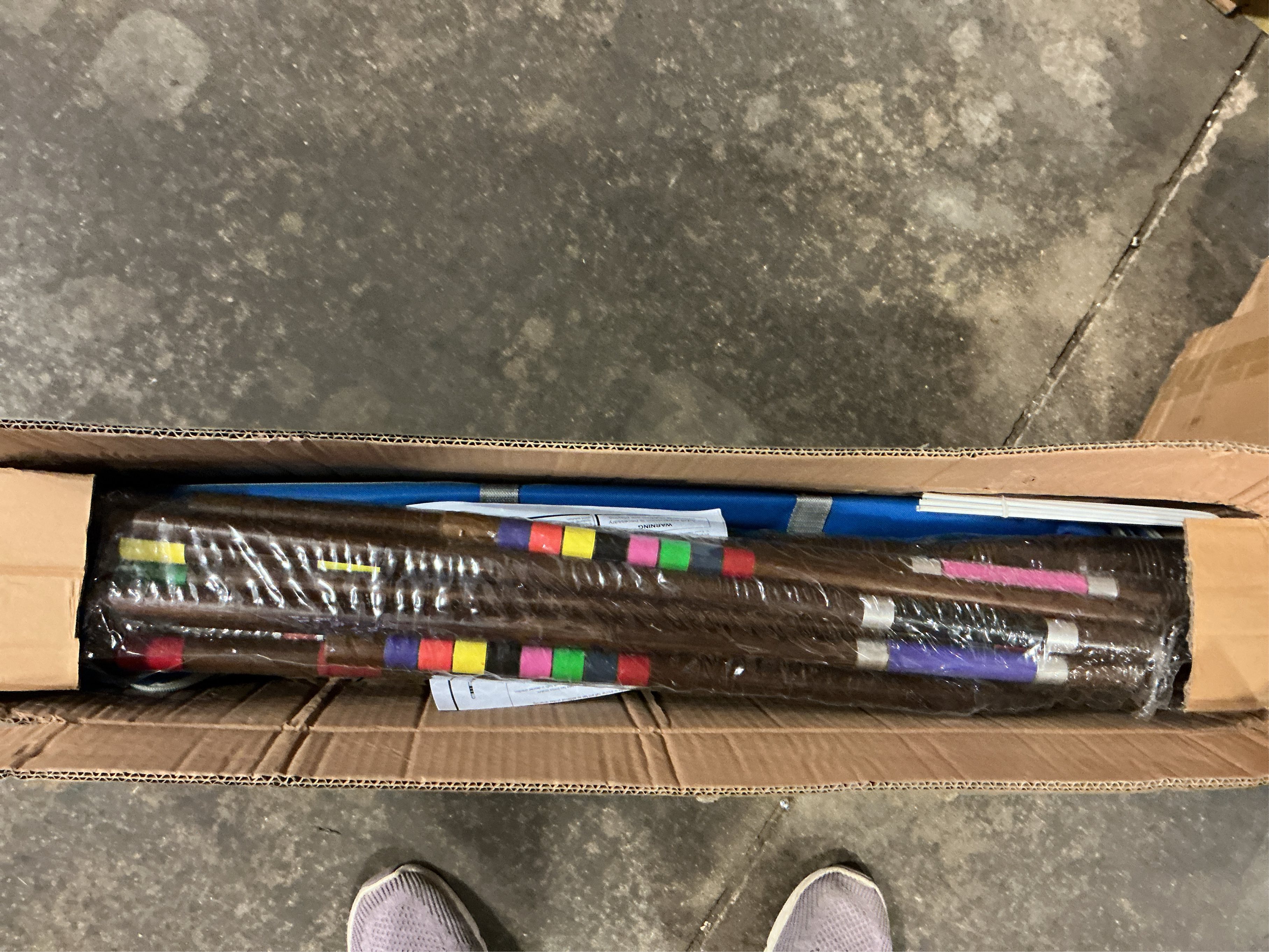 8 Players Croquet Set with 32In Regulation | 28In Standard Size Rubber Wood Mallets, Colored PE Ball, Wickets, 21In End Stakes - Lawn Backyard Game Kit for Teens/Adults/Family