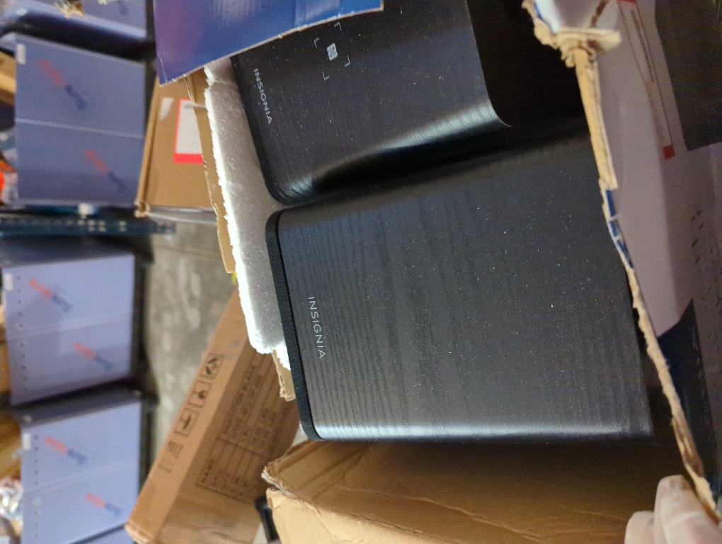 Insignia NS-HBTSS116 - Speakers - bookshelf - wireless - Bluetooth, NFC - black