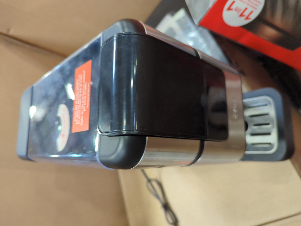 PRO Perfect Grind Programmable Single-ServeCoffee Maker with IntegratedBurr Grinder