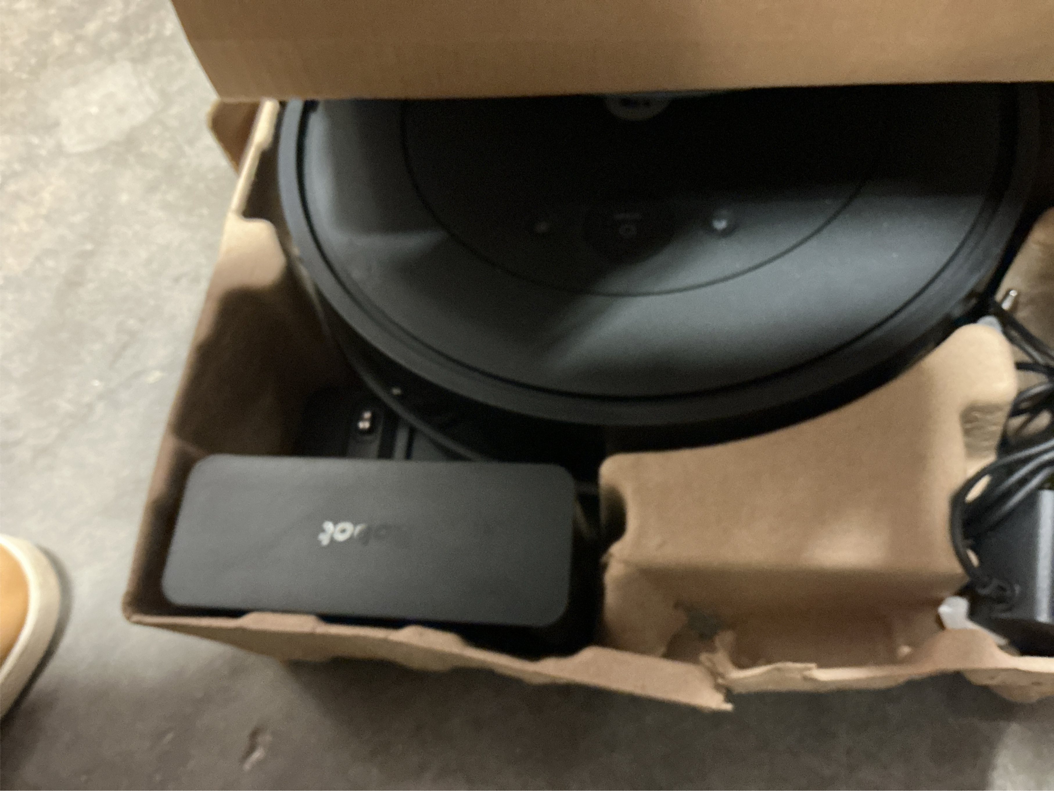 iRobot Bagless Cordless Standard Filter WiFi Connected Robotic Vacuum & Mop