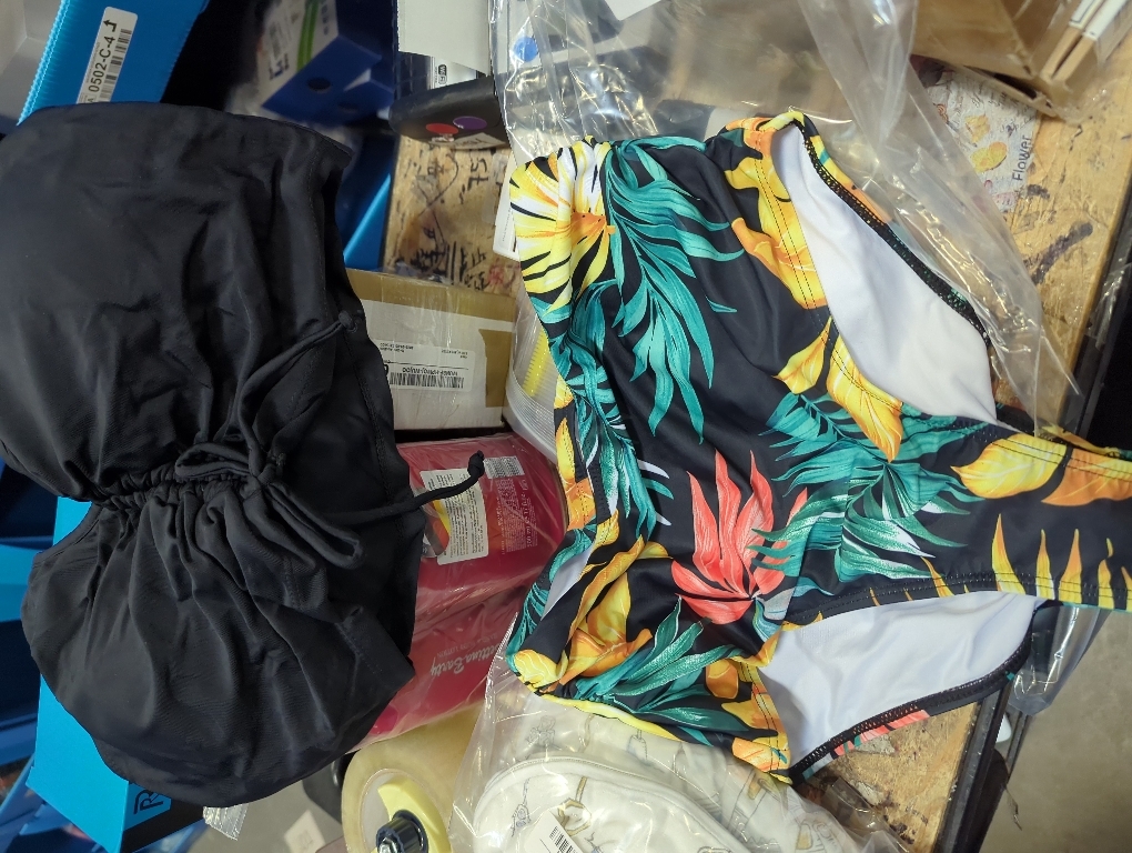 Size M...Bikini Parent Child Ladies Sexy Suit Print Daughter Bikini Leaf Swimsuit Mother Split Swimsuit Matching Family Pajamas Blacka