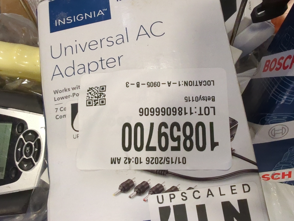 Insignia - AC Adapter
