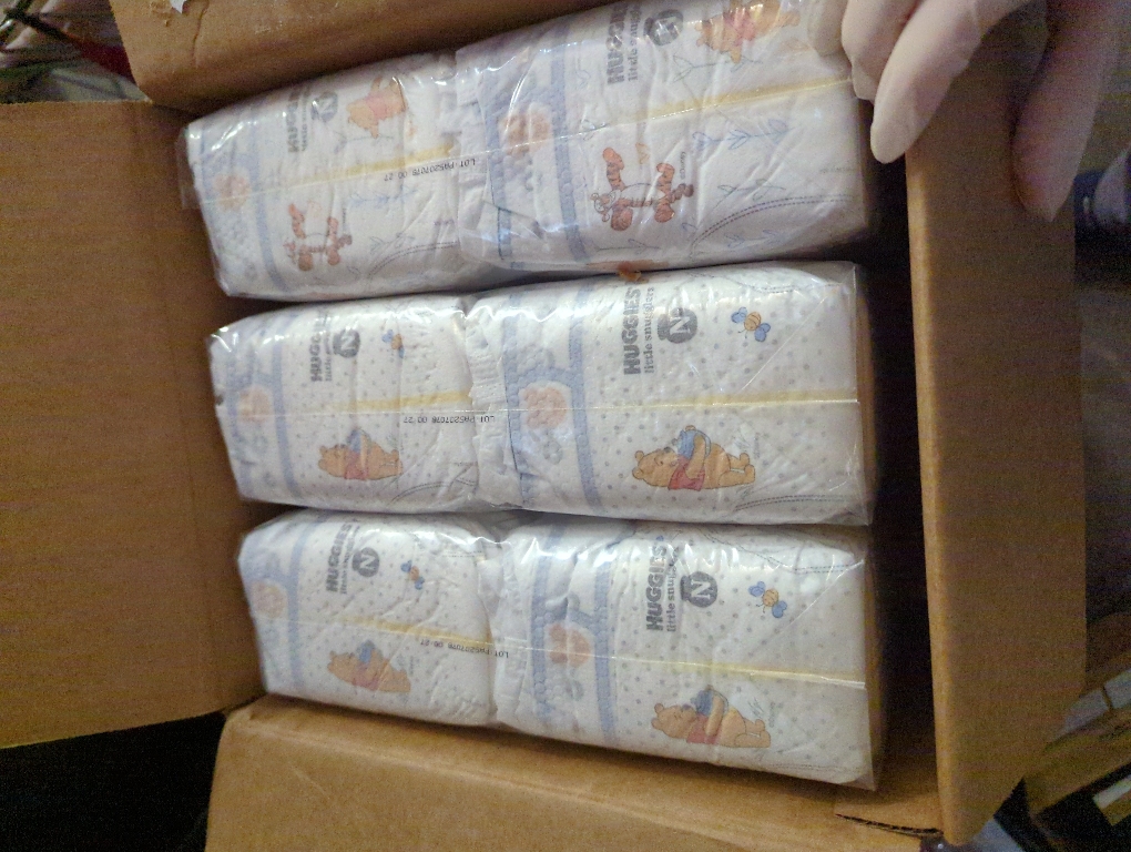 Huggies Newborn Diapers, Little Snugglers Newborn Diapers, Size Newborn (up to 10 lbs), 144 Count