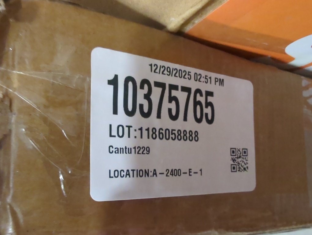 Fence Post 3 FT - 16 Packs, Metal Heavy Duty U Posts, Powder-Coated for Long-Lasting Use, Perfect for Holding Wire &Plastic Mesh, Corner Anchors, Green