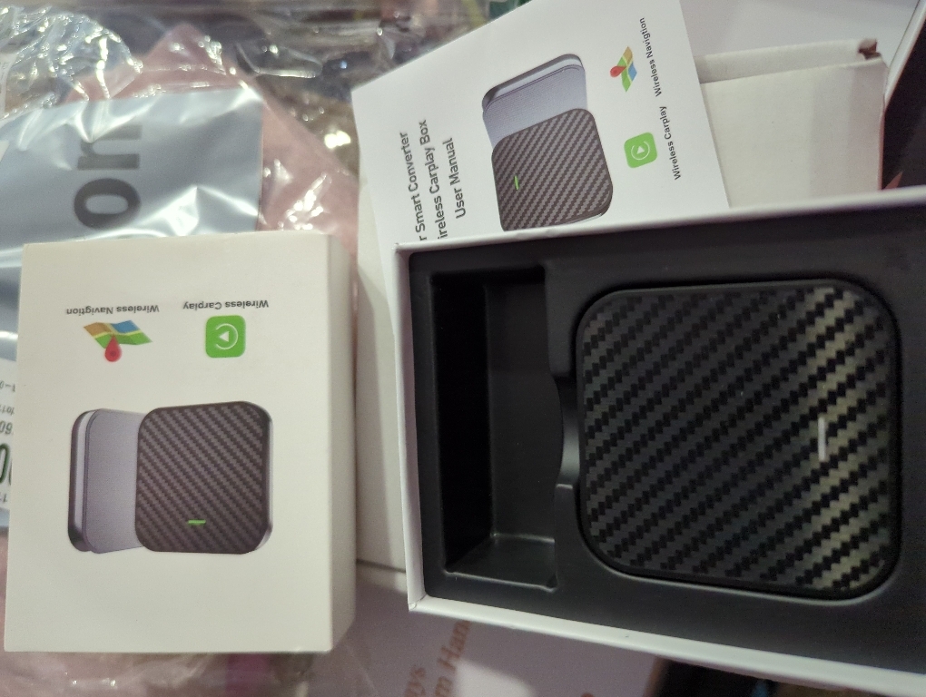 Wireless CarPlay Adapter for iPhone iOS10  / Android11 , 2-in-1 Apple Carplay & Android Auto Adapter with Extension Cable USB-A & USB-C, Stable Control No Delay Compatible 1000  Car Models (2016 )