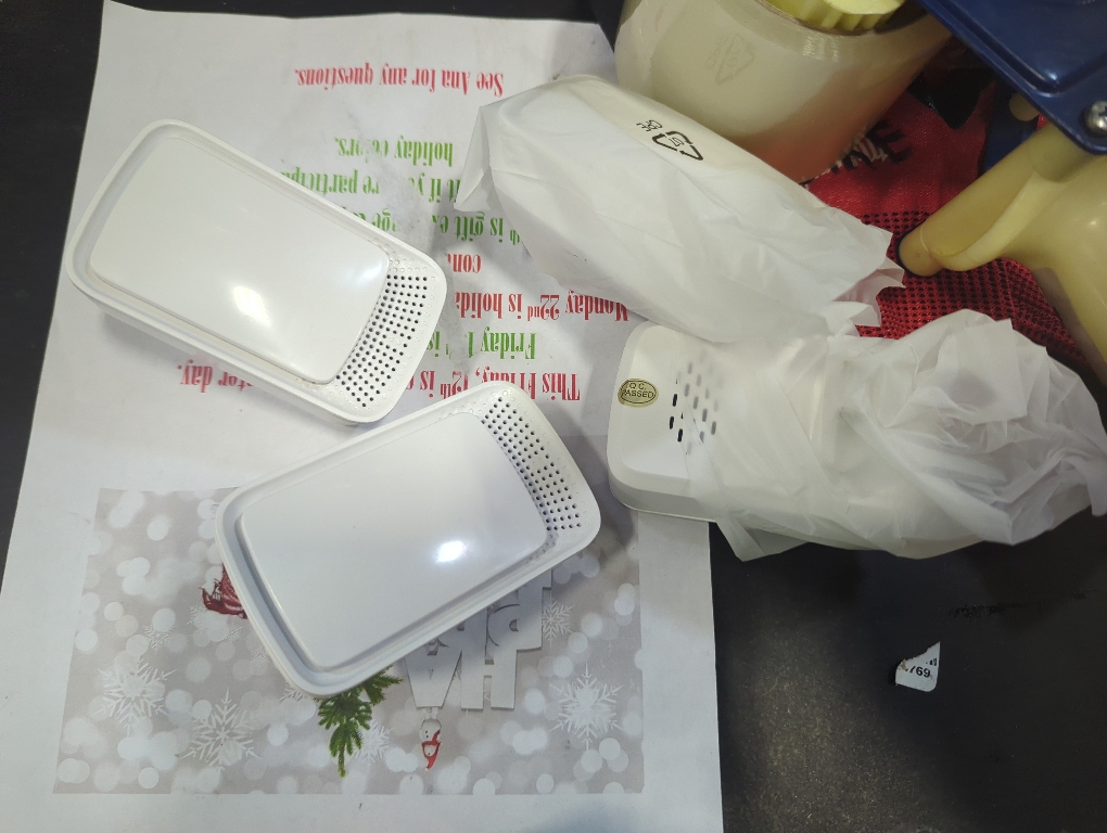 Set of 4 Negative Ion Plug in Air Purifier,Ionic Air Purifiers for Home, Bedroom, Office, Mini Portable Air ionizers for Home Plug in (4PCS)