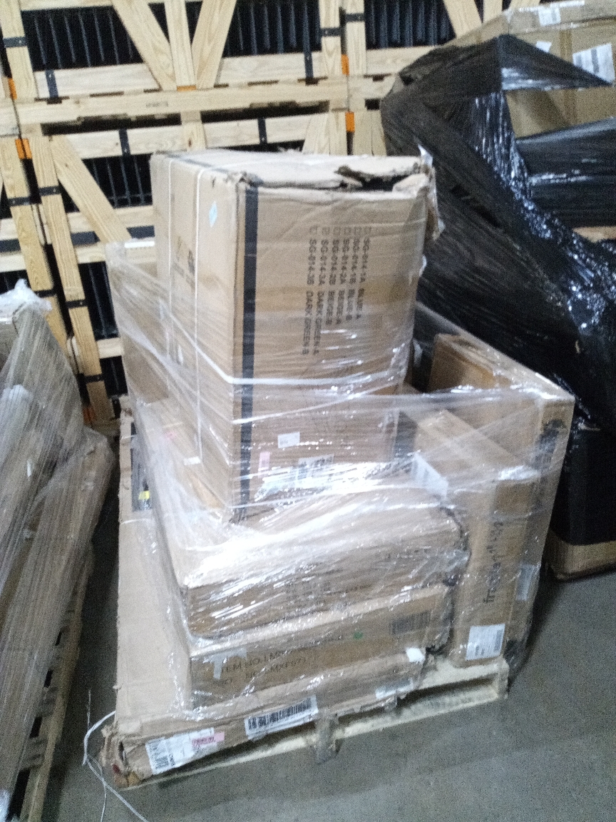 Wayfair Salvage Mixed Returns Pallet