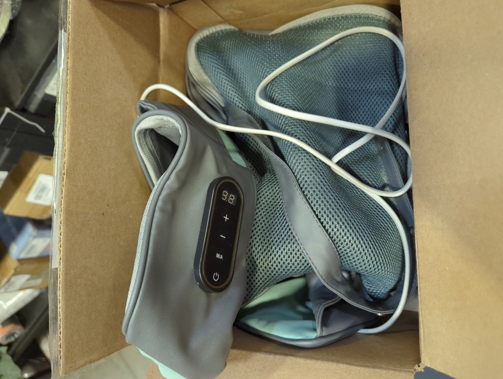 wfofmo Spark Imagine Neck Massager, 2025 New Noxa Neck and Shoulder Massager, Cordless Necks Massager with Heat, Portable Rechargeable Shiatsu Massage Device for Back, Neck & Shoulders (Beige)