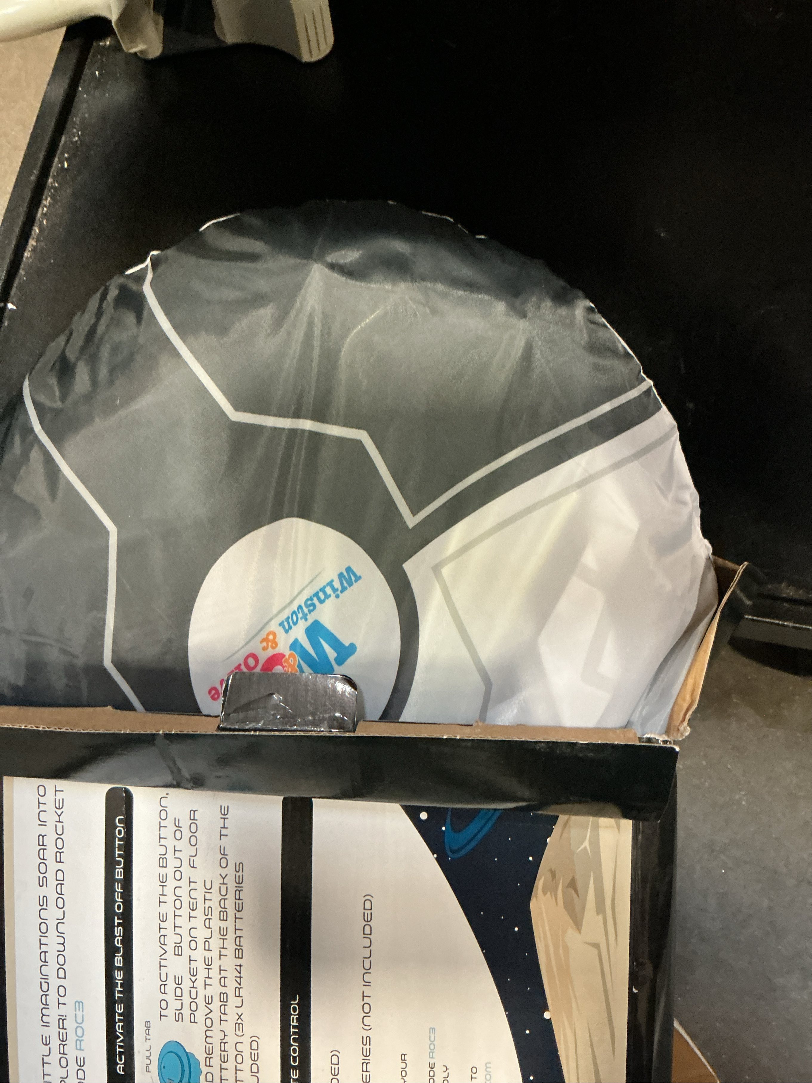 W&O Space Shuttle Explorer Tent with Blast-Off Button, LED Lights & 3 Space Toys – Rocket Ship Play Tent for Kids Ages 3-5