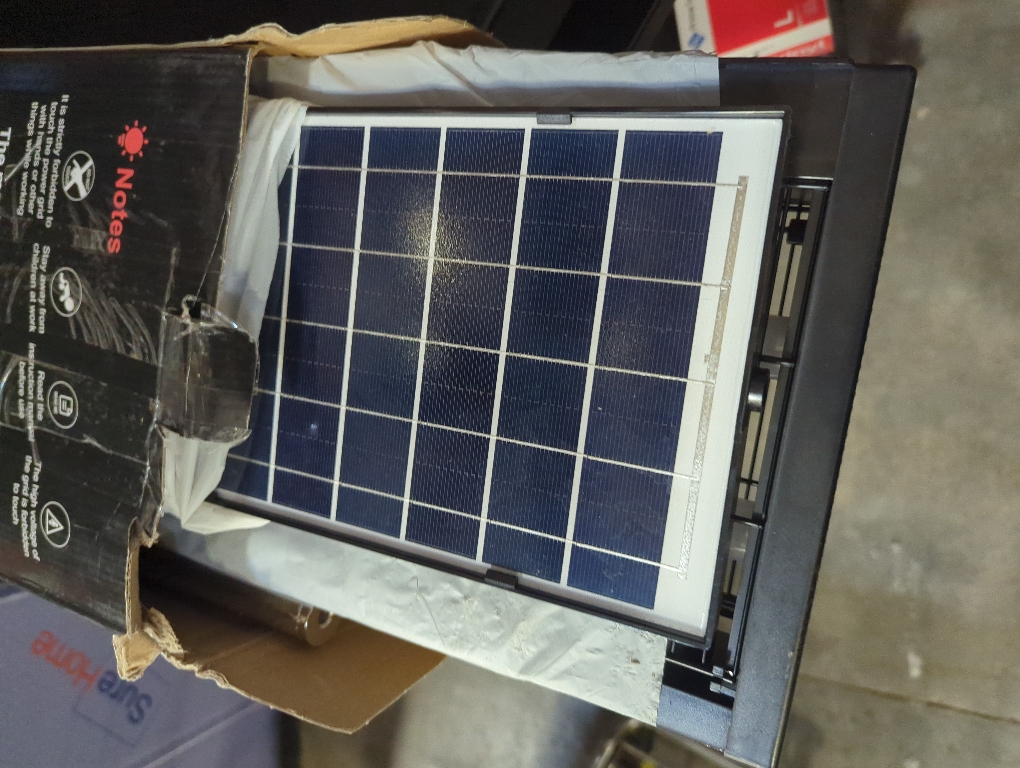 Solar Bug Zapper Outdoor / Indoor Waterproof, High Powered 4200V Mosquito Killer,Camping,Patio,Garden Insect Repellent Charging Killing Artifact