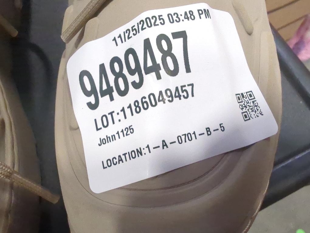 Size 11 Color beige UGG Men's City Butte Boot