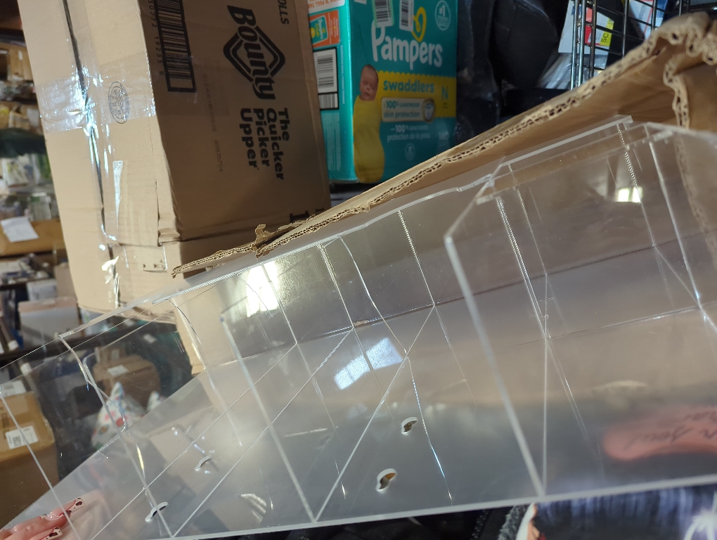 Leinuosen Clear Acrylic Sterilization Pouches Dispenser Rack Organizer Multi-Sized 6 Divided Stations Wall Mount Holder for All Size Sterilization Pouches