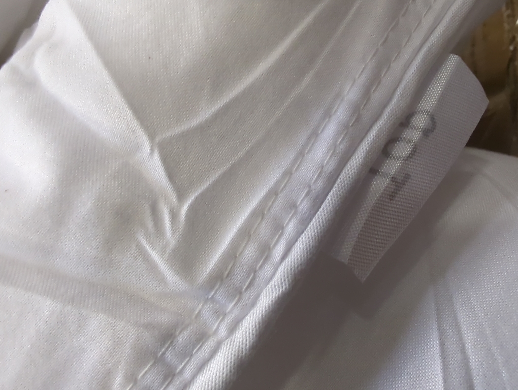 DOWNCOOL Comforters Queen Size, Duvet Insert, White All Season Duvet, Lightweight Quilt, Down Alternative Hotel Comforter (White, Queen 88x92 Inches)