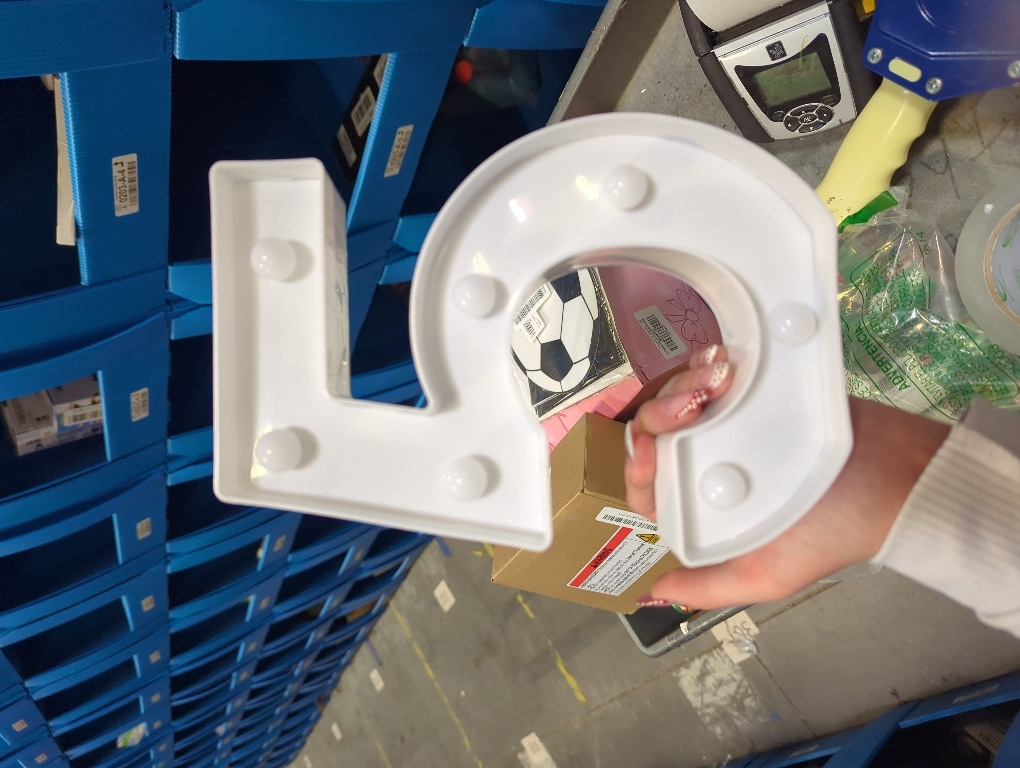 LED Light Up Number Letters, Marquee Numbers Lights Sign - Number 5 | Decorative Lighted Letter, Battery Powered LED Letter Lights for Night Light, Wedding, Birthday, Party, Bar or Home Decor