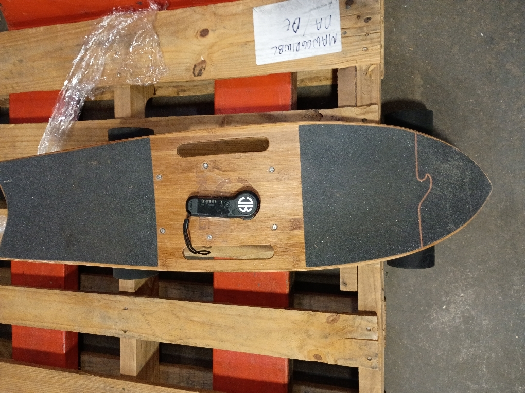 Jking Electric Skateboard Electric Longboard with Remote Control Electric Skateboard,700W Hub-Motor,16.7 MPH Top Speed,8.2 Miles Range,3 Speeds Adjustment