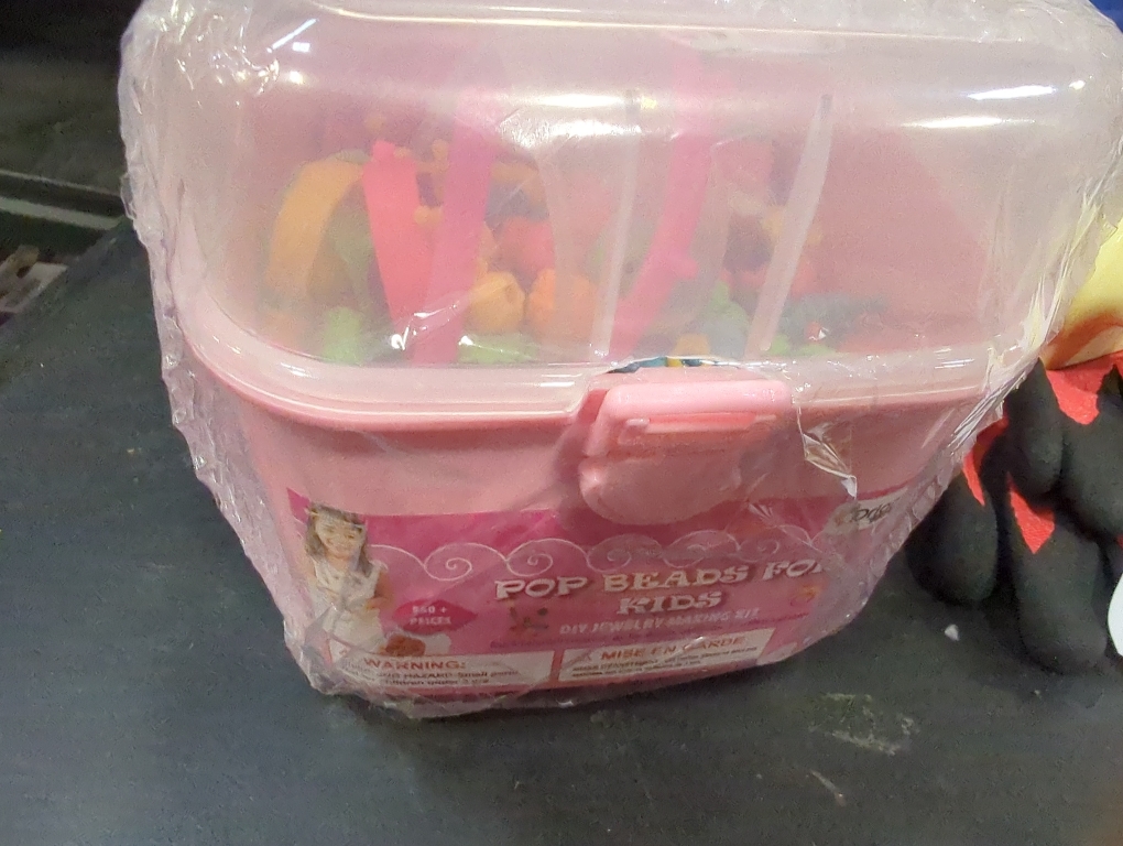 Orian Pop Beads Jewelry Making Kit for Girls, 500  Piece Set for Girls Ages 3 and Up,Colorful Snap Beads,Bracelet,Necklaces and Rings Unicorn Gift Bag