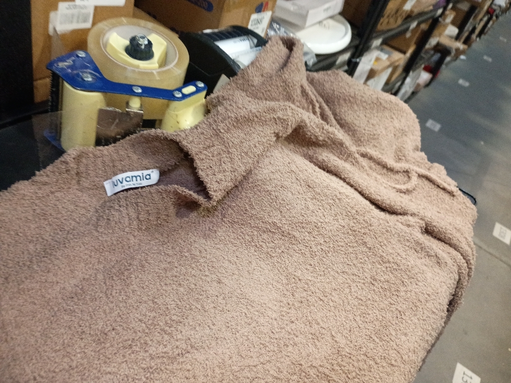 Luvamia Marshmallow Reverse Seam Crew Neck Lounge Set for Women Ultra Soft 2 Piece Loungewear with Bracelet Sleeve Top small