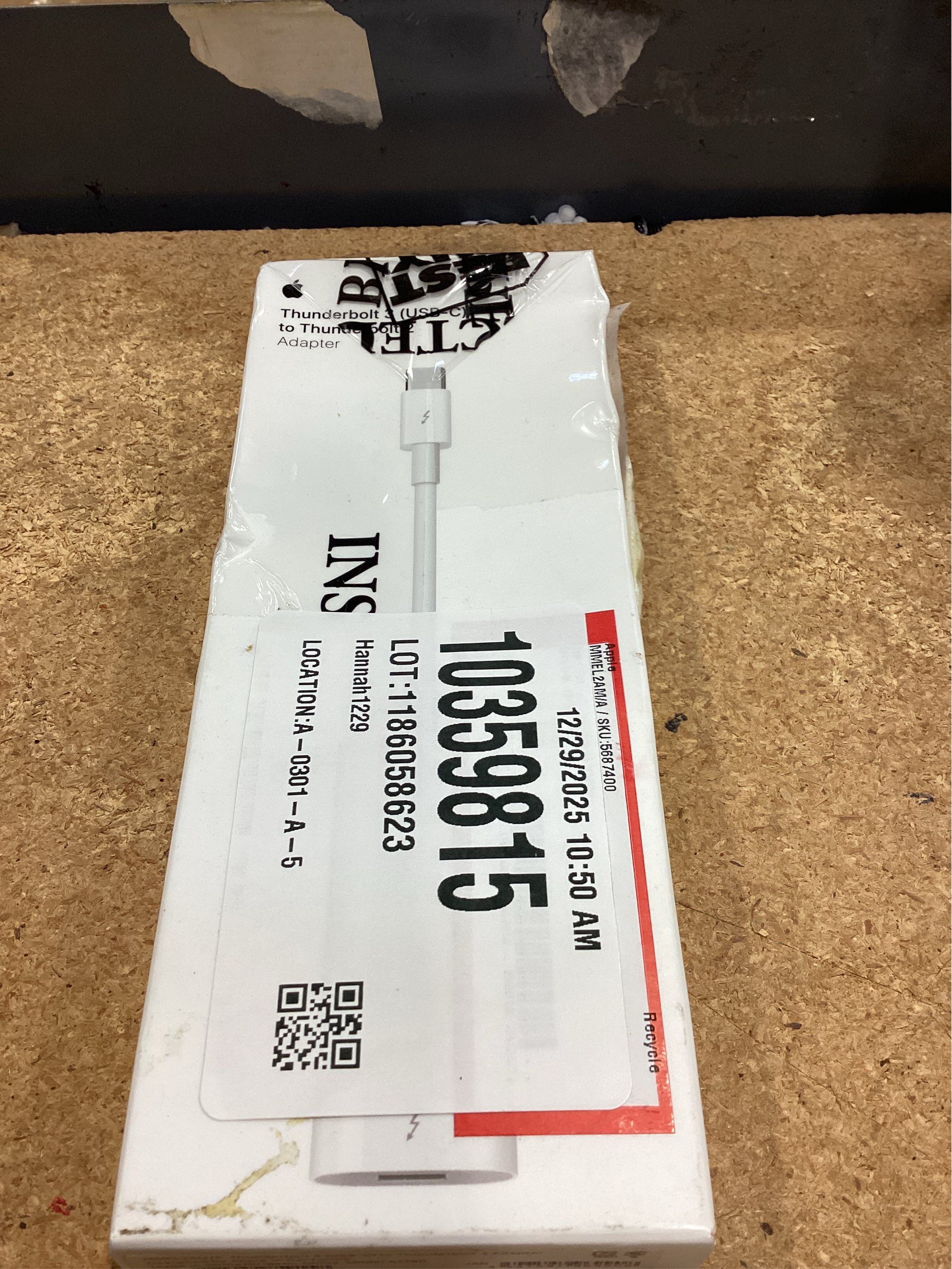 Apple Thunderbolt 3 (USB-C) to Thunderbolt 2 Adapter