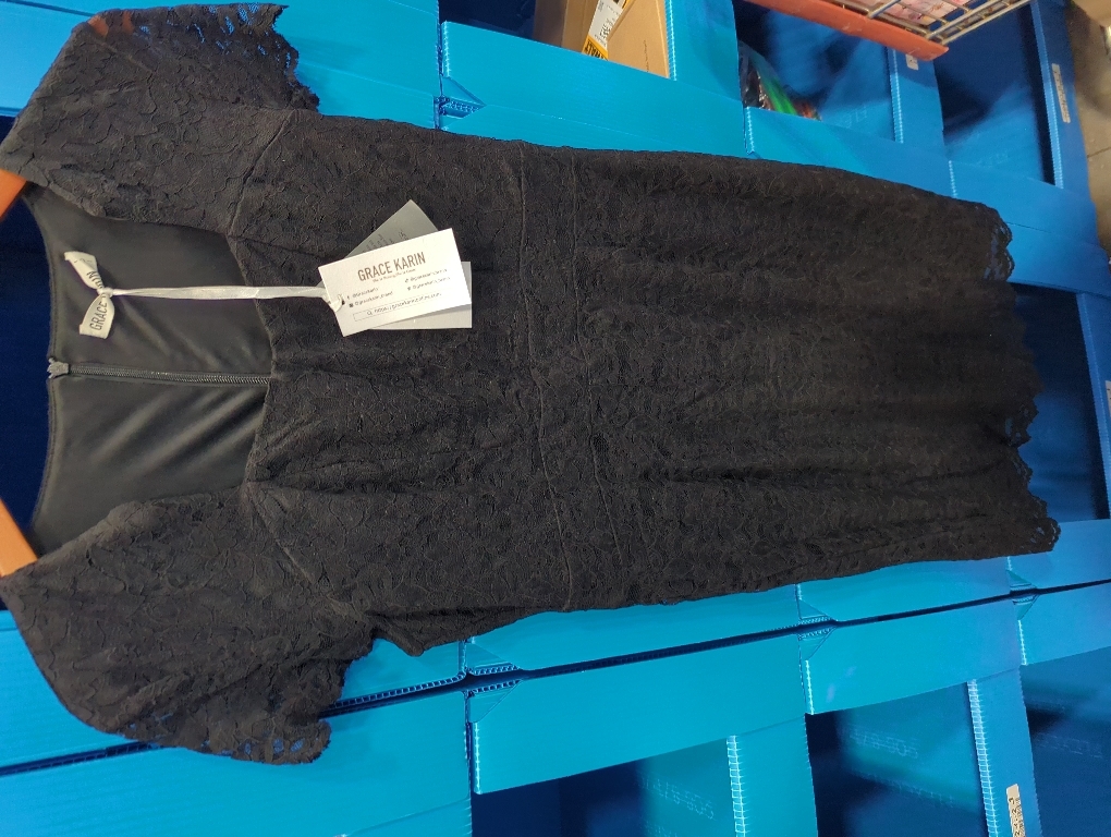 Size L Women's Plus Size Square-Neck Lace Dress