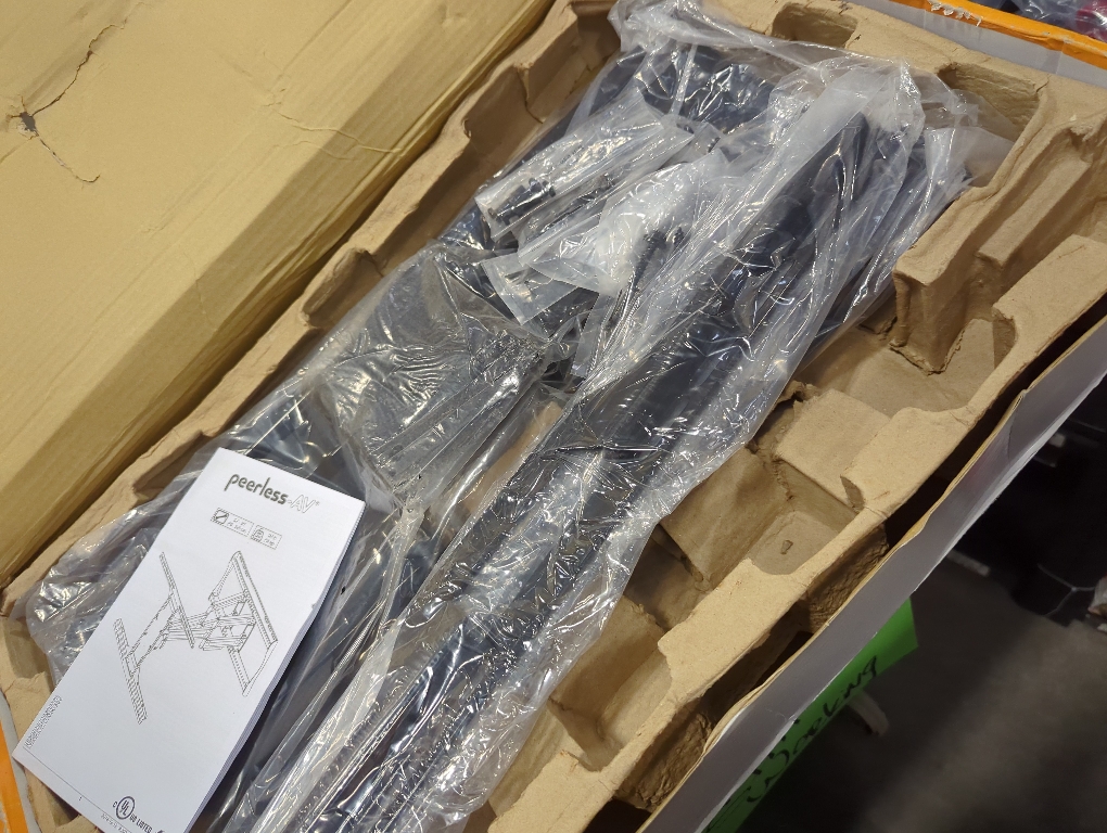 Paramount Series Articulating Full Motion Wall Mount for 39 in.to 90 in. TVs