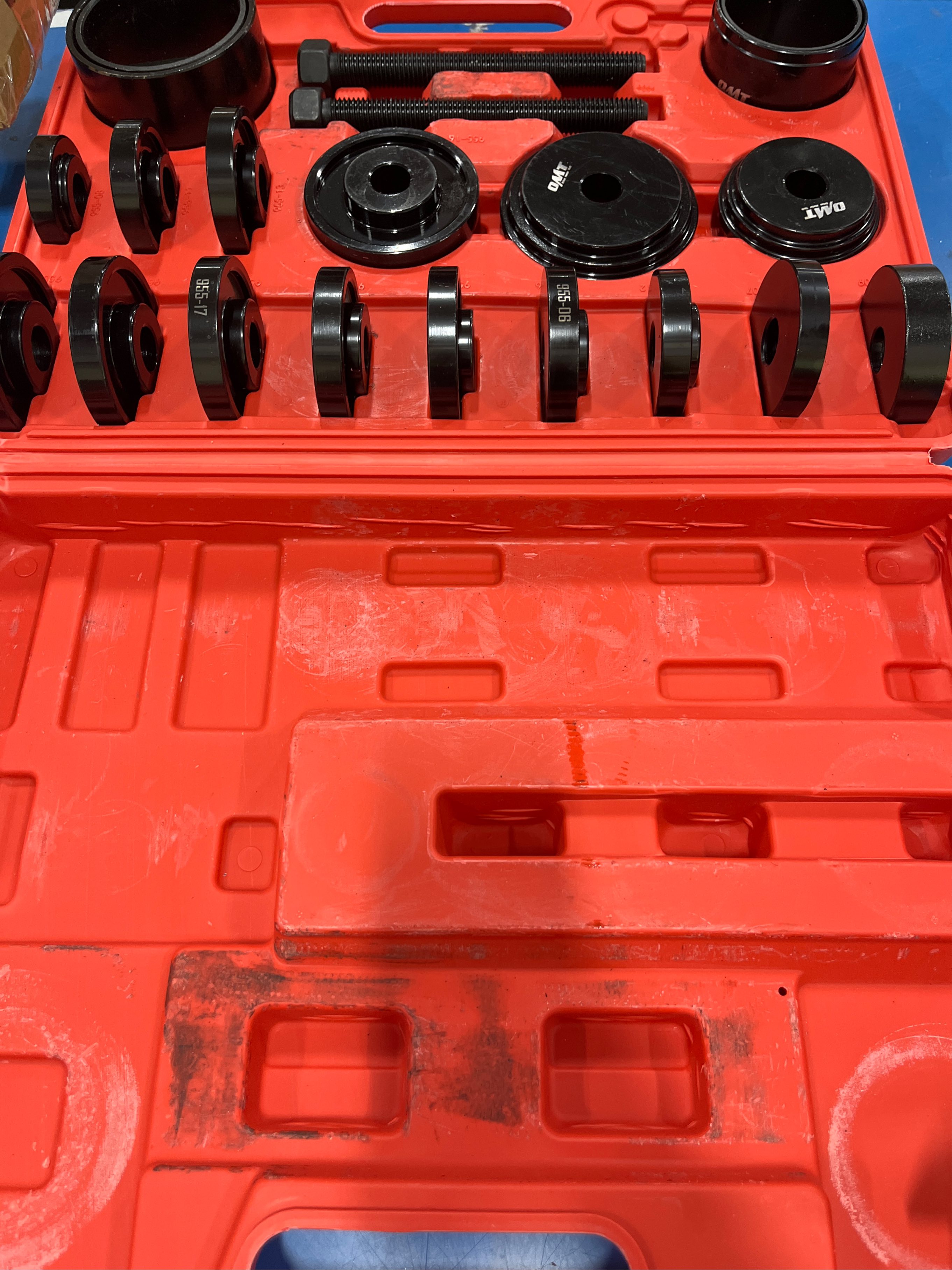 Orion Motor Tech Wheel Bearing Press Kit for Front Wheel Drive Bearing Removal & Installation, 24pc Wheel Bearing Puller Tool Set with Sliding Screws Universal Bushings Sleeves Storage Case