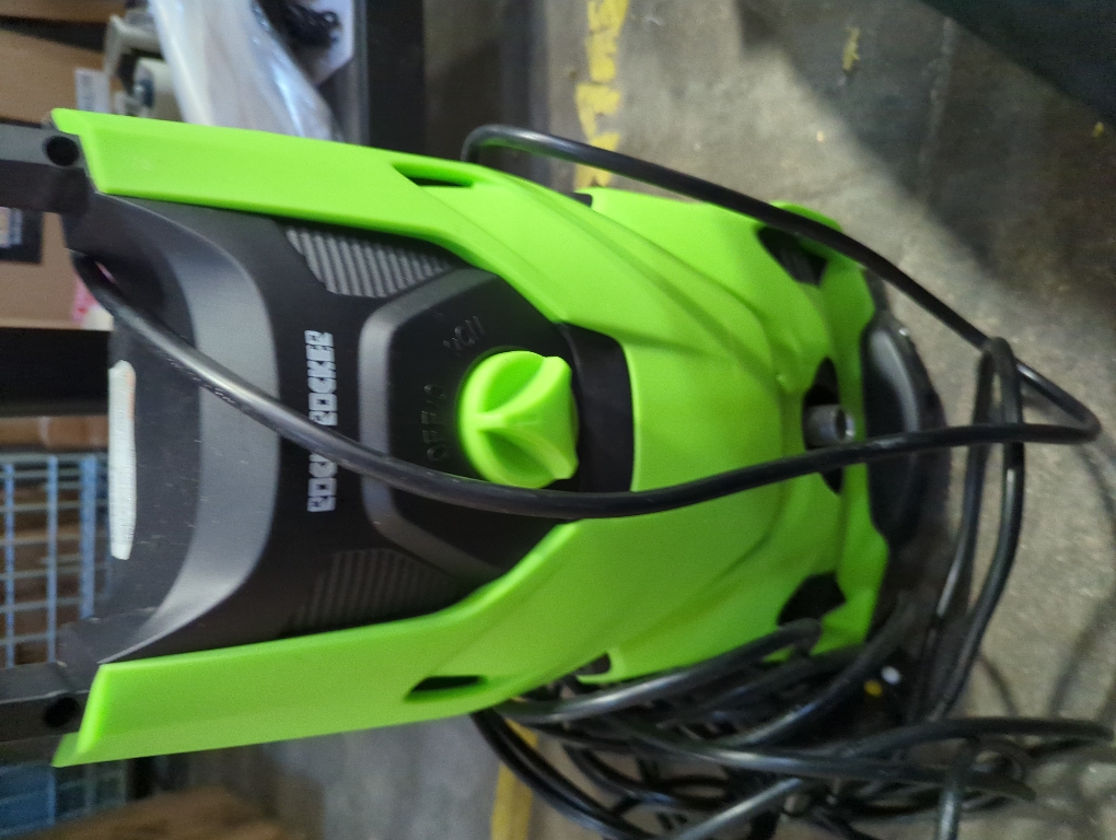 Electric Pressure Washer 2150 PSI 2.6 GPM High Pressure Power Washer Machine with 4 Quick Connect Nozzle, Hose Reel, Detergent Tank Best for Cleaning Homes/Buildings/Cars, Decks, Driveways, Patios