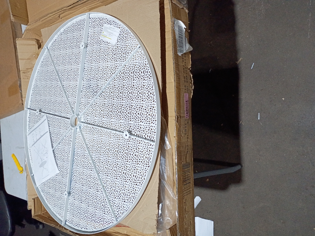 Flash Furniture Commercial-Grade Round Indoor / Outdoor Steel Patio Table with Umbrella Hole (NO TEST)