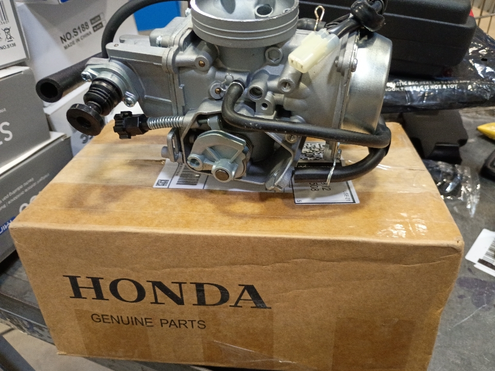 New 2002-2004 Honda TRX 450 TRX450 Foreman ATV OE Complete Carb Carburetor